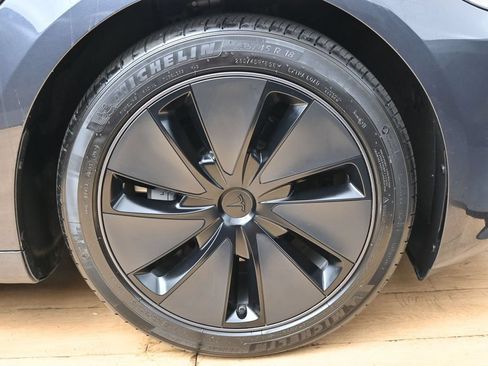 Used 2024 Tesla Model 3 Long Range AWD/4WD image 12