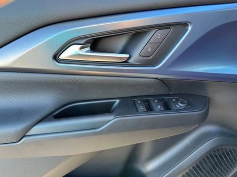 New 2026 Chevrolet Equinox EV LT AWD/4WD image 3