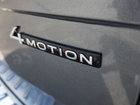 Used 2024 Volkswagen Tiguan Wolfsburg Edition image 20