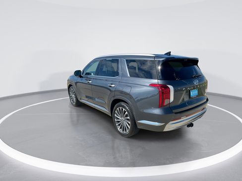 Used 2024 Hyundai Palisade Calligraphy image 6