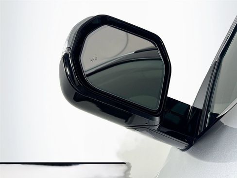 Used 2023 Toyota Tundra Limited image 5