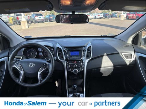 Used 2014 Hyundai Elantra GT image 17