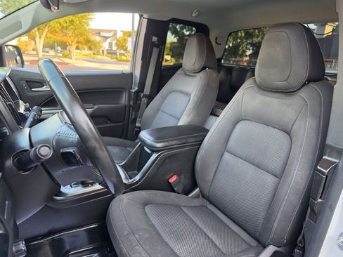 Used 2022 Chevrolet Colorado LT w/ Fleet Safety Package AWD/4WD image 18
