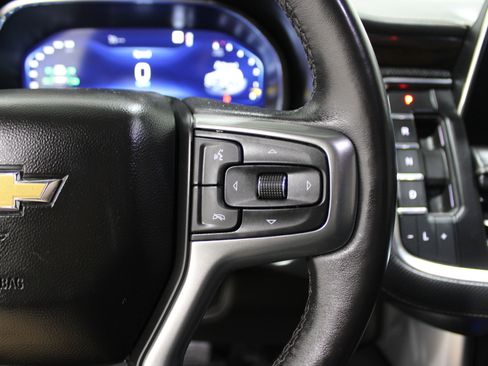 Used 2022 Chevrolet Suburban Premier image 12
