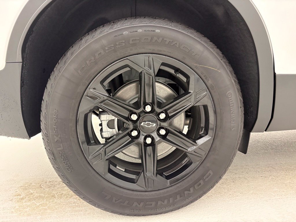 New 2026 Chevrolet Blazer LT w/ Convenience Package FWD image 23