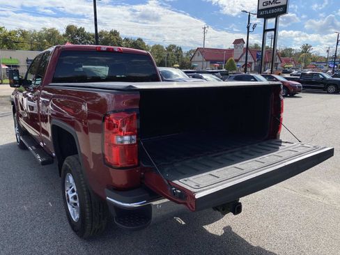Used 2018 GMC Sierra 2500 SLE w/ HD SLE Preferred Plus Package image 4