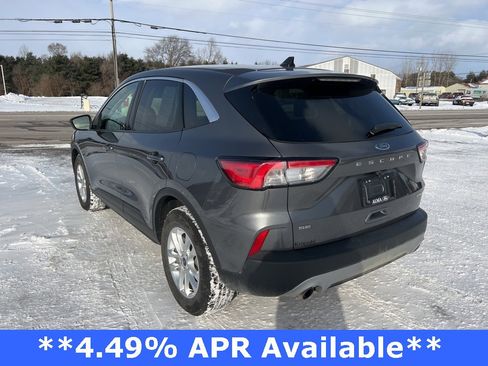 Used 2022 Ford Escape SE w/ Cold Weather Package image 32