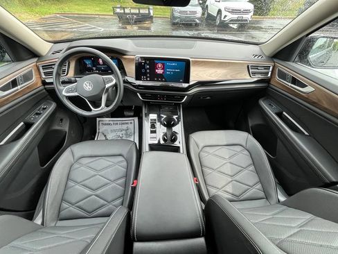 Certified 2024 Volkswagen Atlas SE AWD/4WD image 14