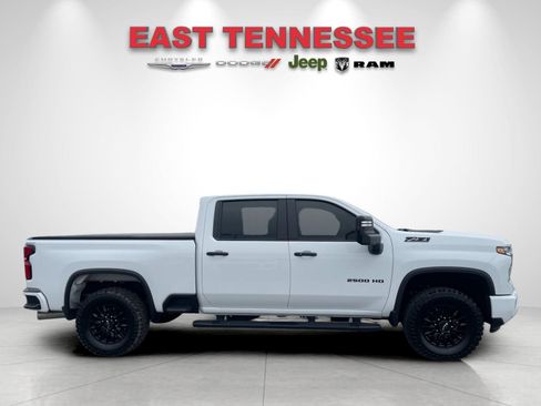 Used 2024 Chevrolet Silverado 2500 LT w/ Z71 Sport Edition image 2