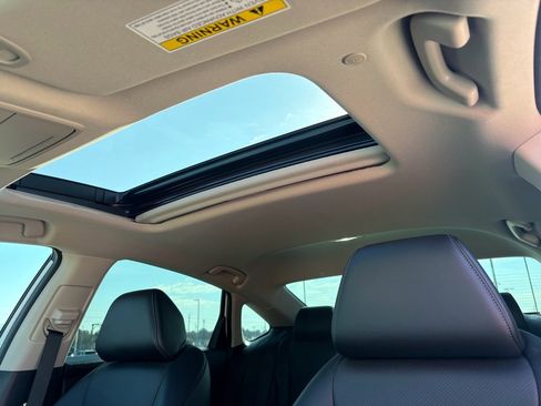 Certified 2023 Honda Accord Touring image 24