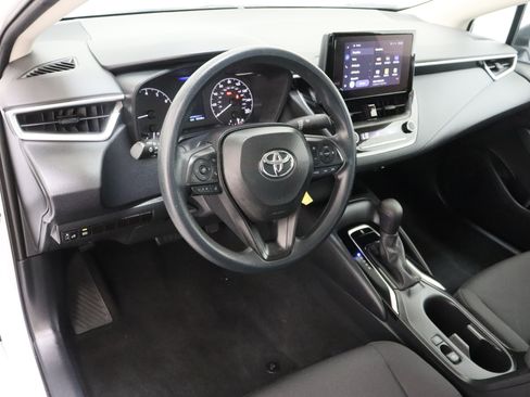 Used 2024 Toyota Corolla LE FWD image 13