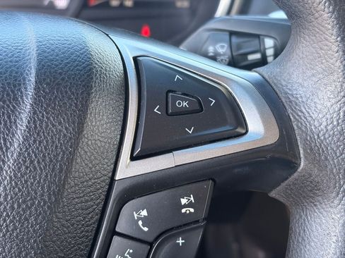Used 2020 Ford Fusion SE FWD image 27