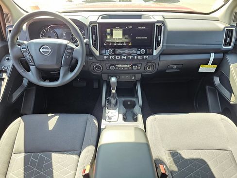 New 2026 Nissan Frontier SV w/ SV Convenience Package AWD/4WD image 9