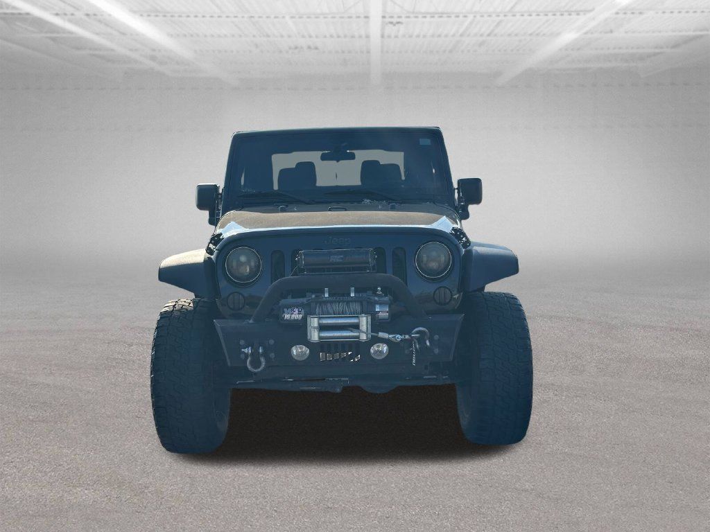 Used 2018 Jeep Wrangler Sport w/ Connectivity Group AWD/4WD image 2