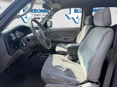 Used 2003 Toyota Tacoma PreRunner RWD image 11