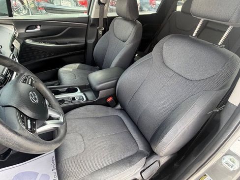 Used 2019 Hyundai Santa Fe SE FWD image 9