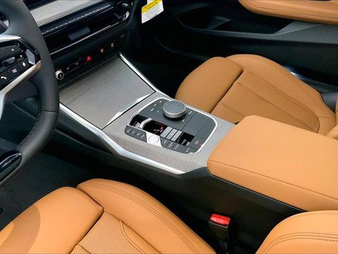 Used 2025 BMW 230i xDrive Coupe w/ Premium Package image 6