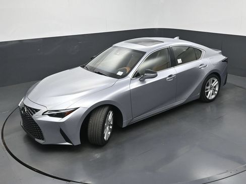 Used 2024 Lexus IS 300 w/ Comfort Package RWD image 31