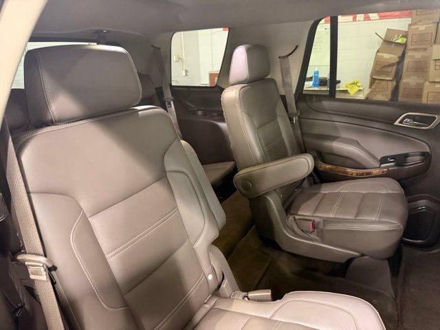 Used 2015 GMC Yukon Denali w/ Premium Package AWD/4WD image 25