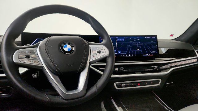 Used 2024 BMW X7 xDrive40i w/ Premium Package AWD/4WD image 69