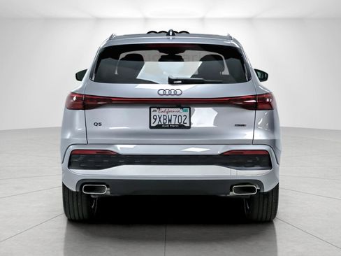 Used 2025 Audi Q5 Premium Plus w/ Premium Plus AWD/4WD image 4