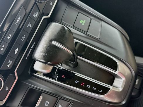Used 2018 Honda CR-V Touring image 15