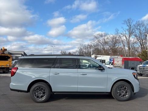 New 2026 Ford Expedition Max Active image 4