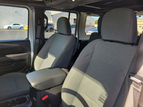 Used 2024 Jeep Wrangler Unlimited Sport AWD/4WD image 22