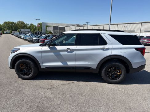 New 2026 Ford Explorer Tremor AWD/4WD image 8