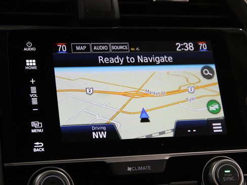 Used 2016 Honda Civic Touring image 10