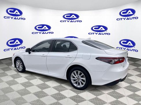 Used 2023 Toyota Camry LE w/ Convenience Package FWD image 5