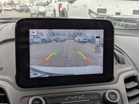 Used 2020 Ford Transit Connect XLT image 22