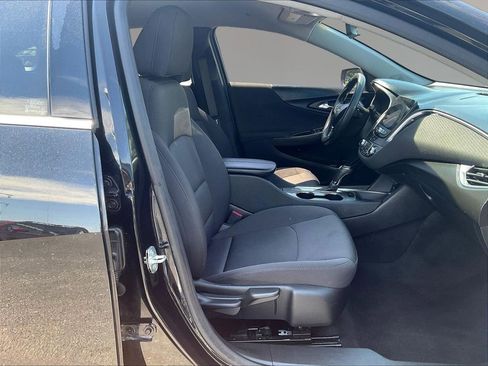 Used 2020 Chevrolet Malibu LT FWD image 27