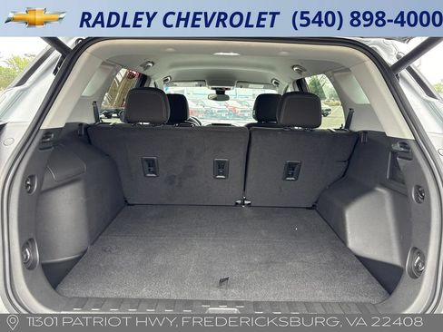 Used 2023 GMC Terrain SLE w/ Driver Convenience Package AWD/4WD image 15