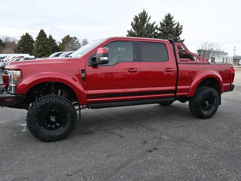 Used 2021 Ford F250 Lariat w/ Lariat Ultimate Package AWD/4WD image 3