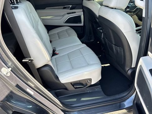 Used 2022 Kia Telluride EX FWD image 15