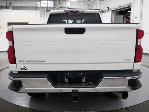 Used 2021 Chevrolet Silverado 2500 LTZ w/ LTZ Premium Package AWD/4WD image 6