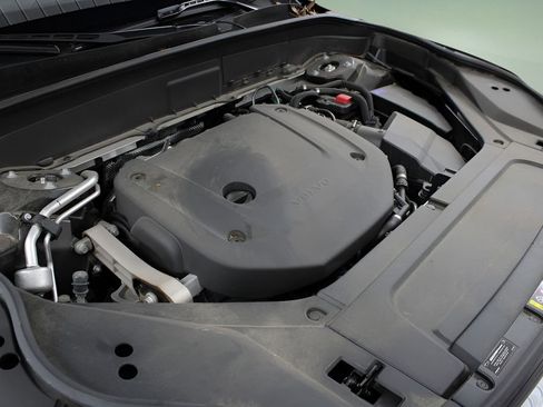 Used 2023 Volvo XC90 B6 Ultimate w/ Lounge Package image 33