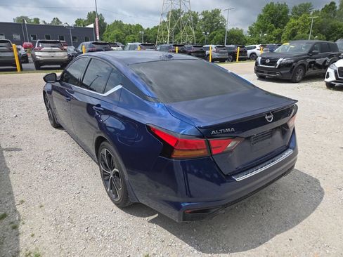 Used 2023 Nissan Altima 2.5 SR FWD image 4