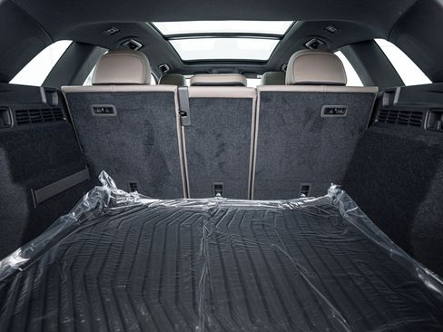 New 2025 Audi Q5 Premium image 18