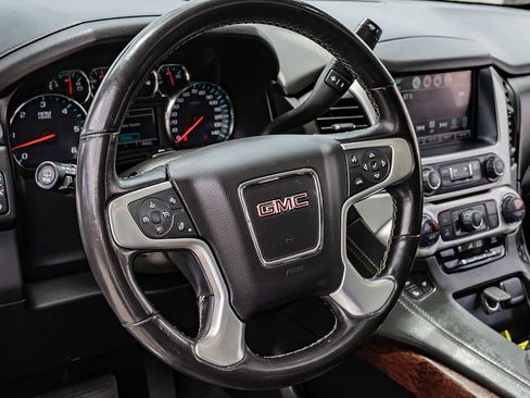 Used 2020 GMC Yukon SLT image 24