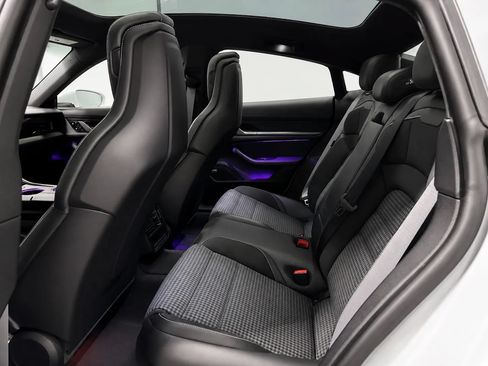 Used 2025 Porsche Taycan RWD image 12