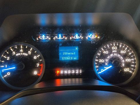 Used 2016 Ford F150 XLT RWD image 23