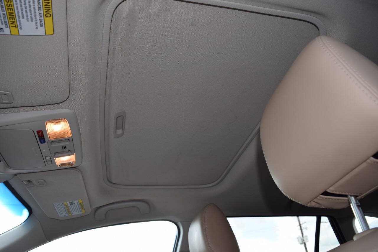 Used 2017 Subaru Outback 3.6R Limited AWD/4WD image 28