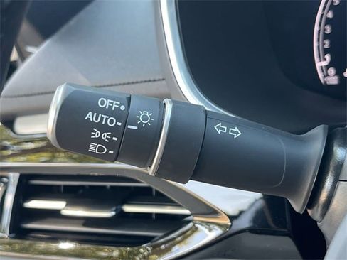 Used 2026 Acura MDX w/ Technology Package image 24