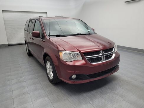 Used 2018 Dodge Grand Caravan SXT FWD image 13