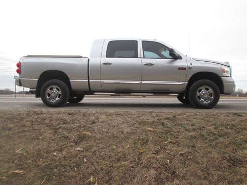 Used 2008 Dodge Ram 2500 Truck Laramie w/ Protection Group AWD/4WD image 7