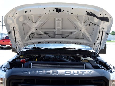 Used 2016 Ford F250 XL image 19
