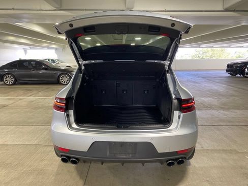 Used 2017 Porsche Macan AWD/4WD image 9