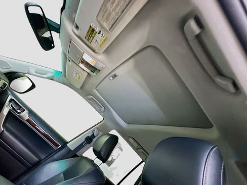 Used 2014 Lexus GX 460 image 27